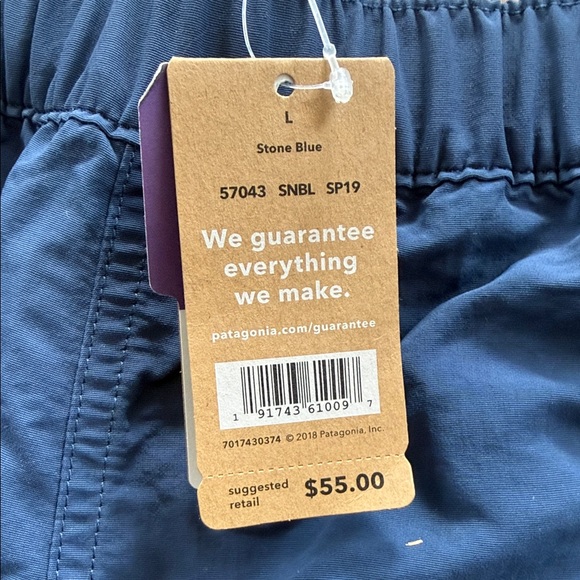 Patagonia Barely Baggies Shorts - Picture 4 of 5